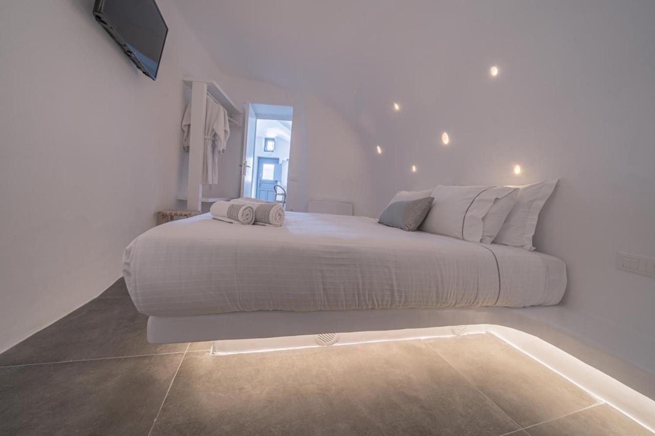 Eternity Suites Santorini Фіра Екстер'єр фото
