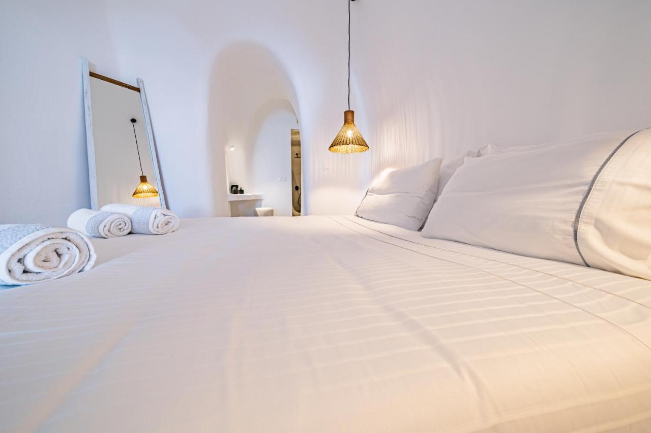 Eternity Suites Santorini Фіра Екстер'єр фото