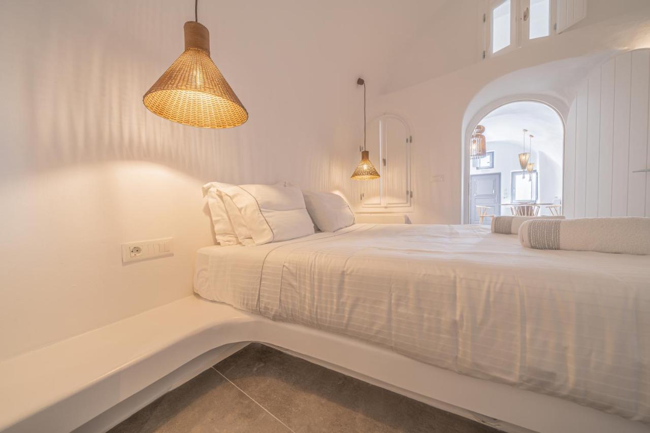 Eternity Suites Santorini Фіра Екстер'єр фото