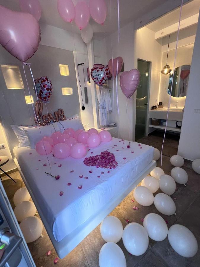 Eternity Suites Santorini Фіра Екстер'єр фото